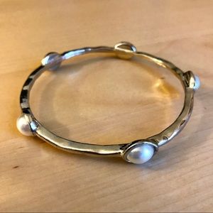 NEW! Silver and Pearl Hammered Bangle